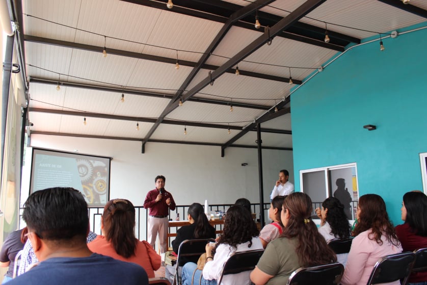 Mobirise Website Builder